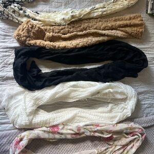 Chic Women's Scarf Set - Black, White, Tan, Floral